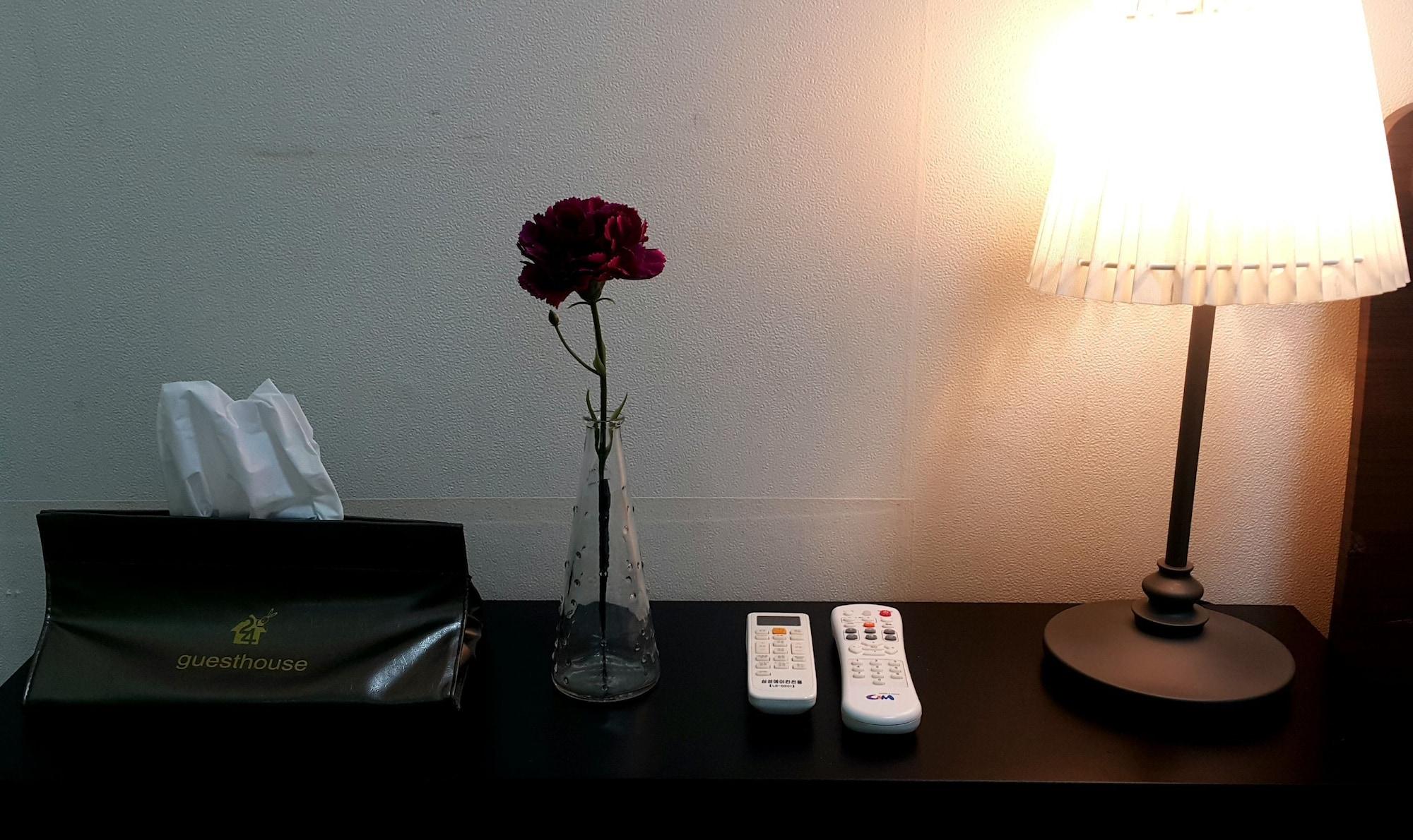 24 Guesthouse Kyunghee University โซล ภายนอก รูปภาพ