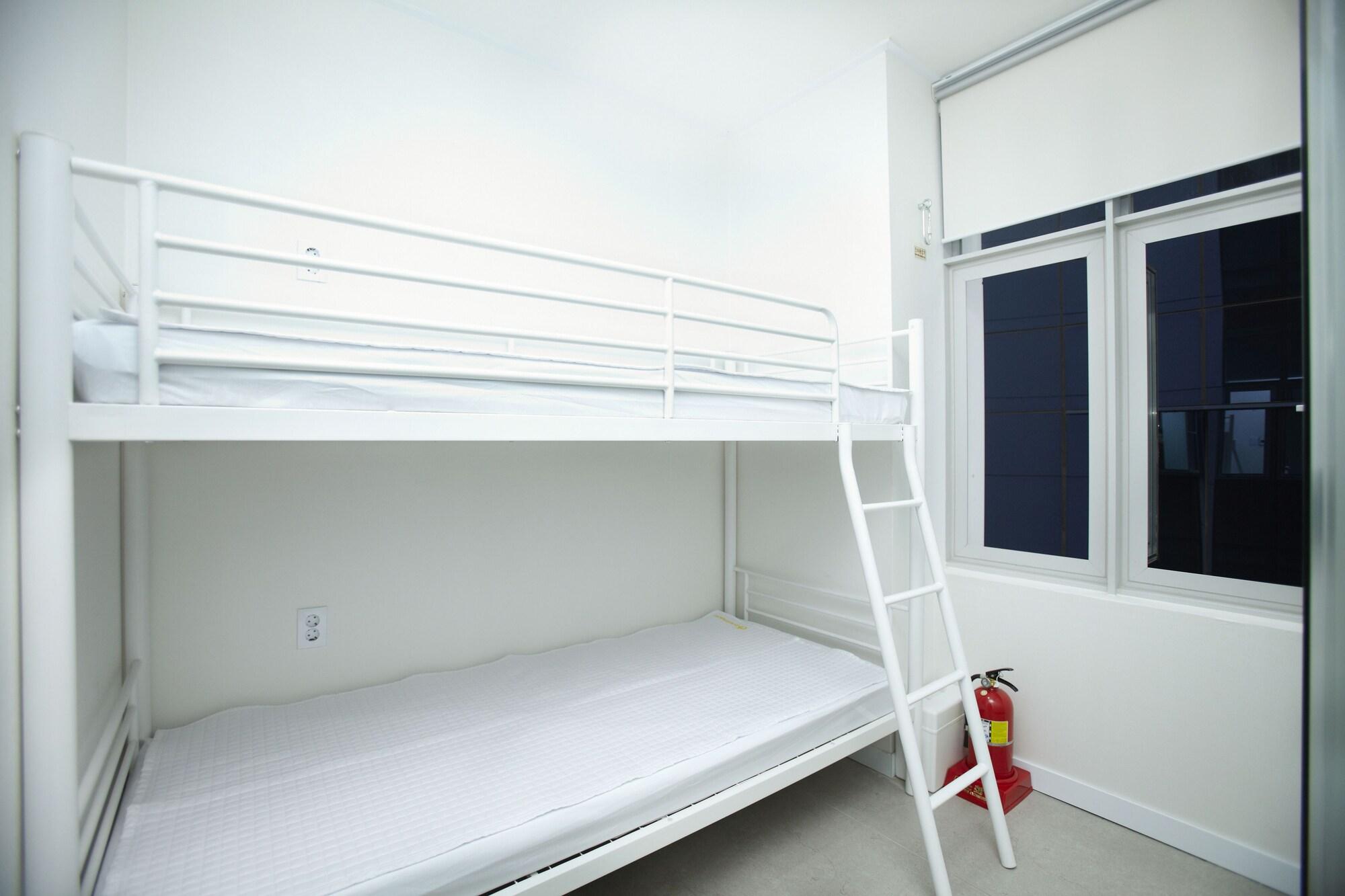 24 Guesthouse Kyunghee University โซล ภายนอก รูปภาพ
