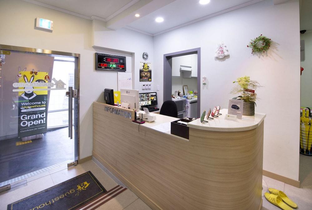 24 Guesthouse Kyunghee University โซล ภายนอก รูปภาพ