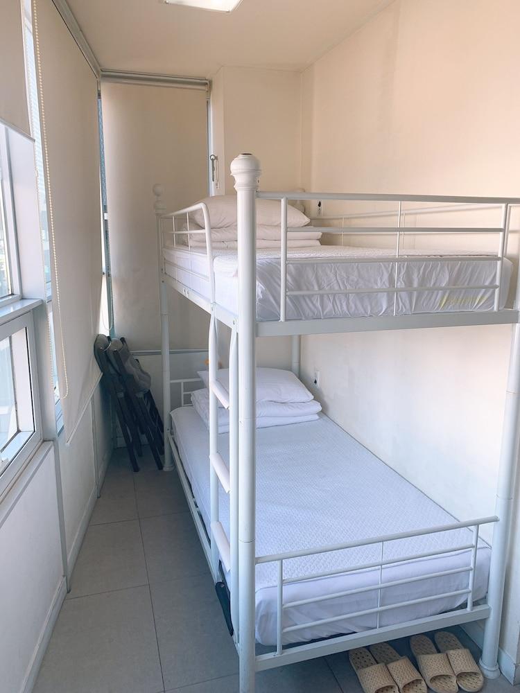 24 Guesthouse Kyunghee University โซล ภายนอก รูปภาพ
