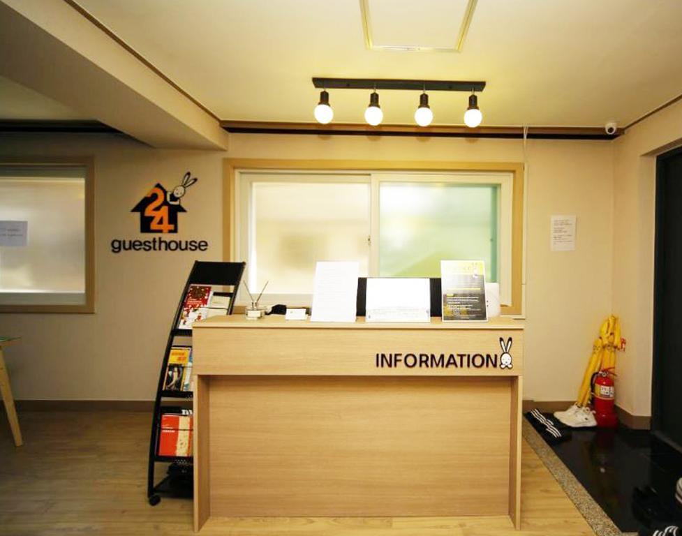 24 Guesthouse Kyunghee University โซล ภายนอก รูปภาพ