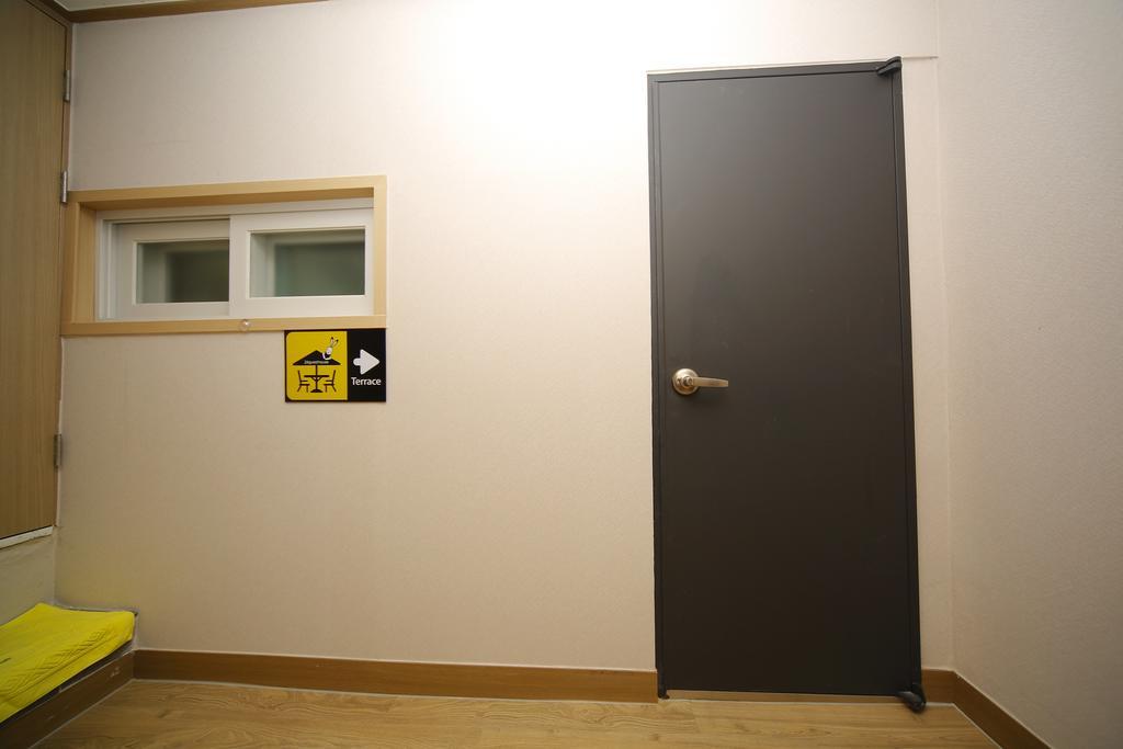 24 Guesthouse Kyunghee University โซล ภายนอก รูปภาพ