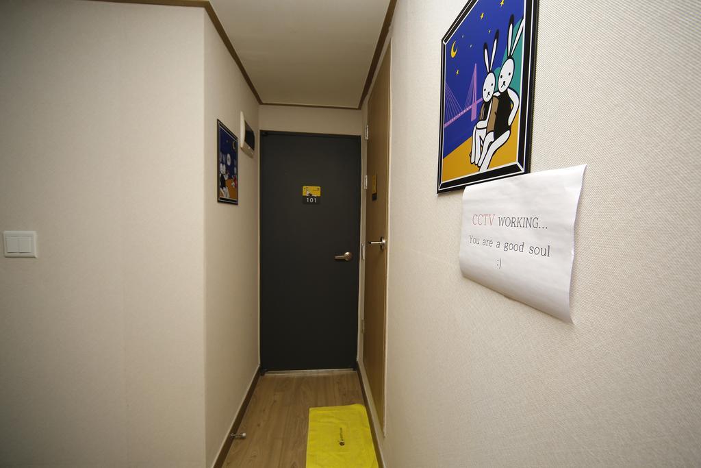 24 Guesthouse Kyunghee University โซล ภายนอก รูปภาพ